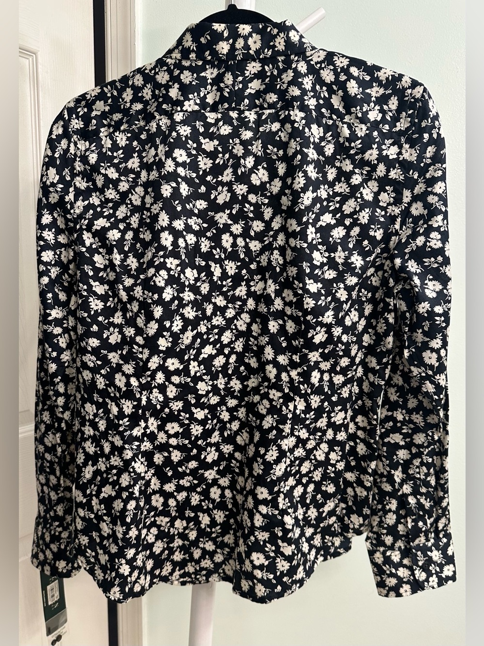 Ralph Lauren Black and White Floral Button-Up Shirt size PL NWT - Picture 4 of 4
